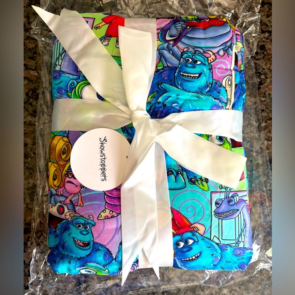 💜🩷Monsters Inc Bamboo Quilted Blanket!🩵💚Showstoppers!